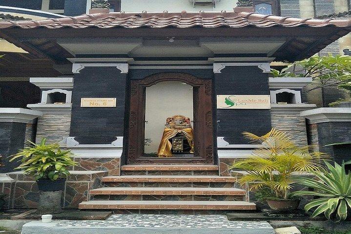 LuxMe Bali Four Handsマッサージ、ホテル送迎付き