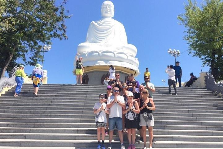 Recorrido por la ciudad y el campo de Nha Trang (medio día)