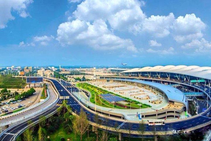 Privater Abreisetransfer vom Stadtzentrum Nanjing zum internationalen Flughafen Lukou