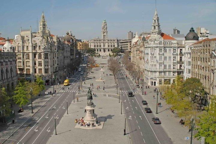 Porto Private Full Day Sightseeing Tour from Lisbon