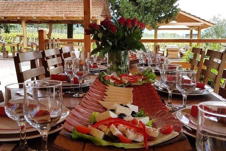 Smaker av Konavle: Vin, mat och bylivsupplevelse