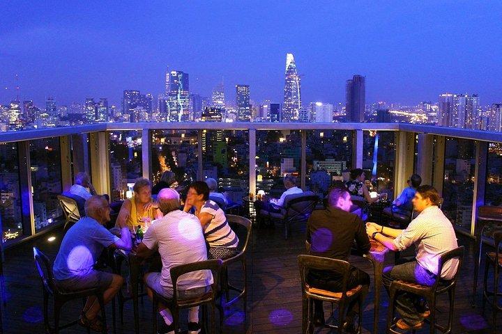 Tour serale di Saigon: tramonto al Landmark 81 e crociera con cena