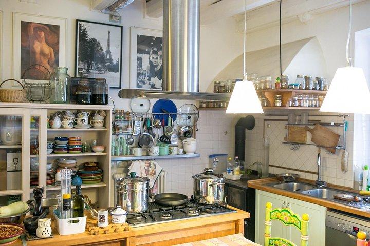 Aula de culinária na casa do local em Trieste