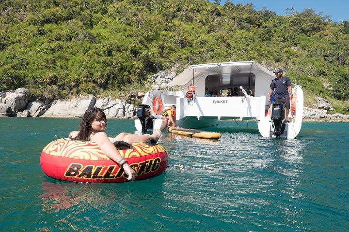 Nuovo catamarano a motore per escursioni sull'isola di Phang Nga e Phi Phi