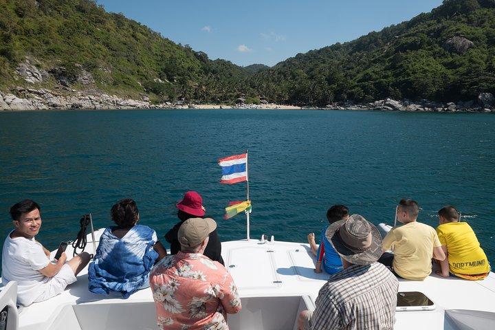 Nuovo catamarano a motore per escursioni sull'isola di Phang Nga e Phi Phi