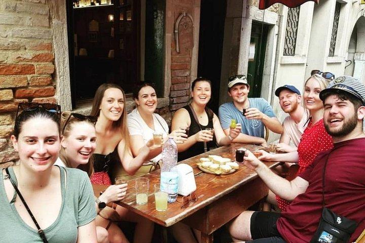 Bacaro Tour Unblended : Una experiencia gastronómica pura de Venecia