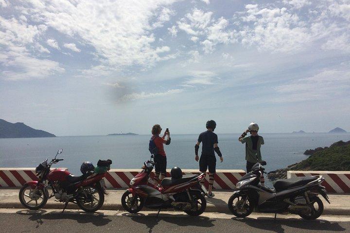 パラダイスへのニャチャンプライベートデイトリップ（ニンヴァンベイ–バホー滝）