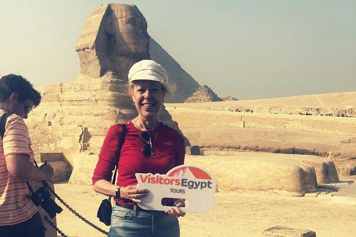 Tour privado de un día en las pirámides y el Viejo Cairo