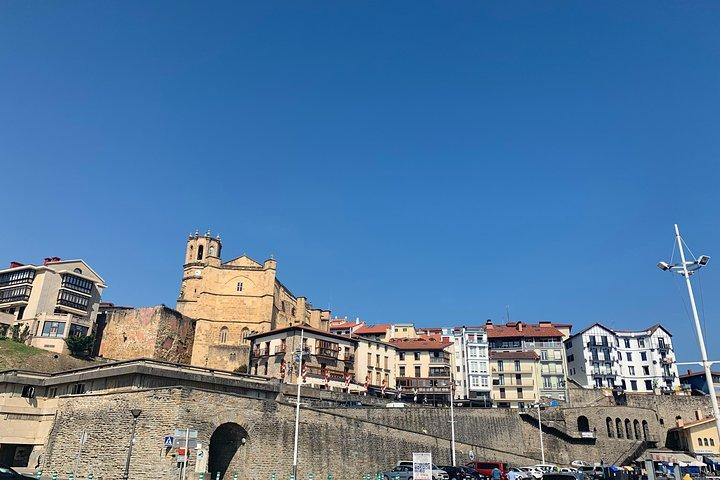 Bilbao, museo Guggenheim e villaggi costieri
