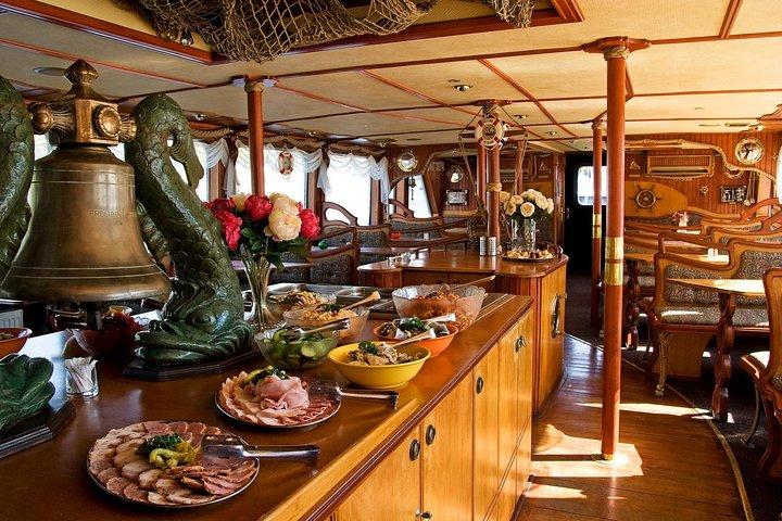 Prag Vltava River Lunch Cruise