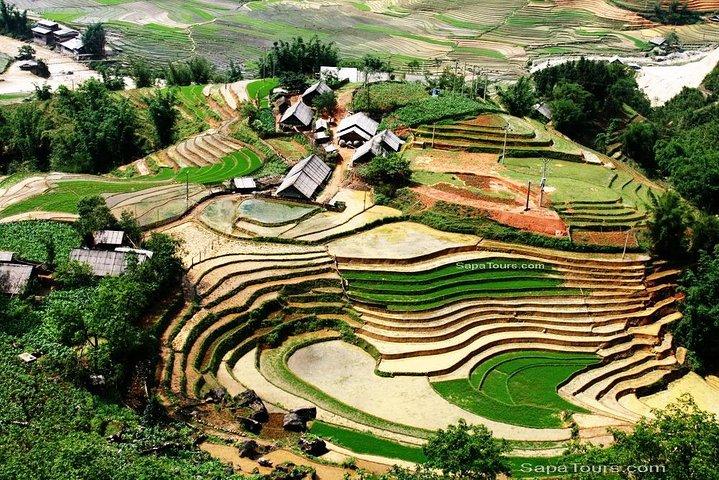 Rundreise - Hanoi - Sapa - Hanoi Private Fahrzeug Charter