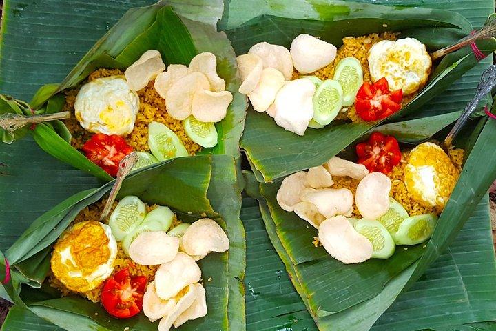 ファミリージャングルツアー:オランウータントレック(4時間のハイキング)by EcoTravel Bukit Lawang