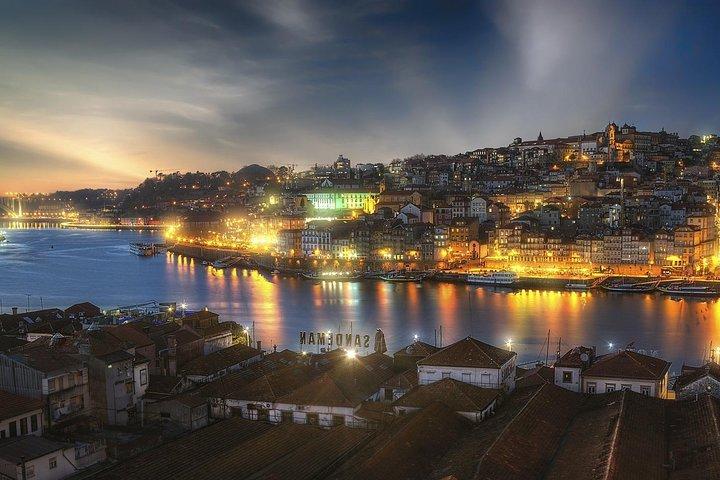VISITE PRIVÉE : De Prague à la magnifique Vienne avec un guide local