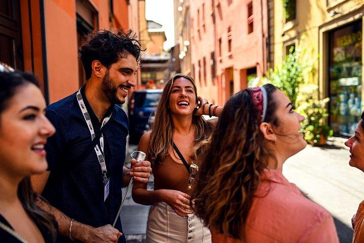 Excursão privada de comida e mercado de Bolonha com 6 degustações e vinhos