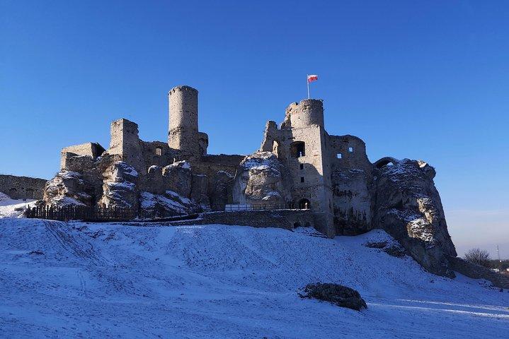 Fra Krakow: "The Witcher" Ogrodzieniec Castle Day Trip