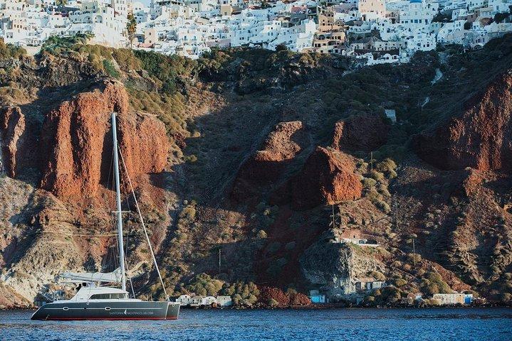 Private Beautiful Day oder Romantic Sunset Cruise mit Essen und Getränken