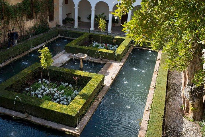 Excursión Alhambra de Granada privada desde Sevilla