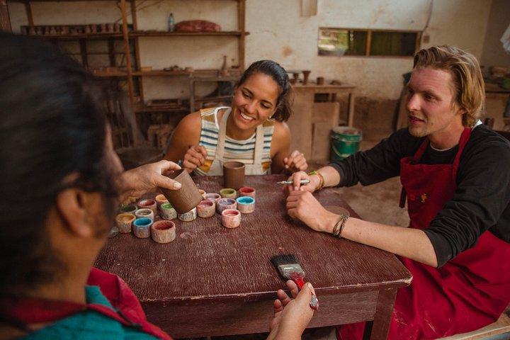 Faça chocolates artesanais, chicha de jora e ornamentos de cerâmica com especialistas locais
