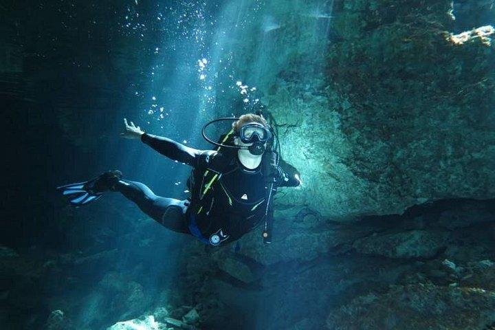 Diving package Cenotes discovery
