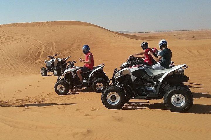 ドバイクワッドバイクモーニングツアープライベートベーシス