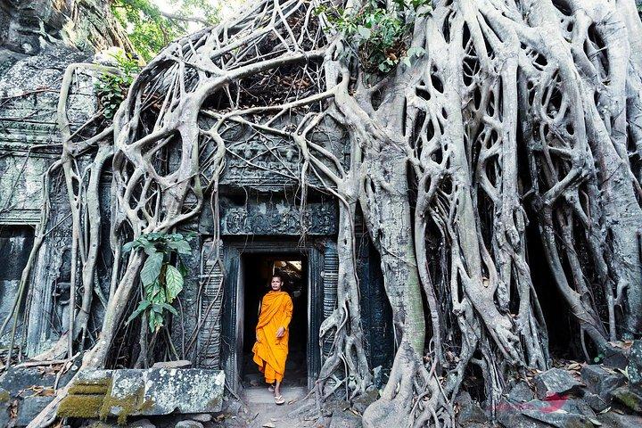 1 Day Private Tour Angkor Wat & Banteay Srey