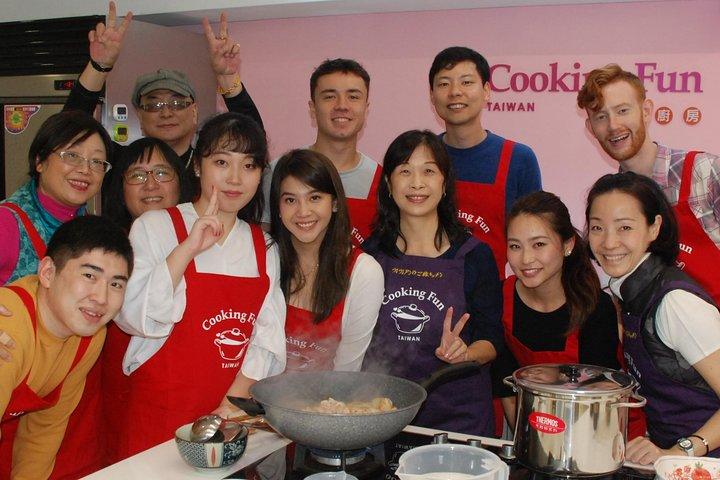 「大根餅、肉団子のとろみスープ、豆花」台湾伝統軽食体験-C (午後14:30~17:00、Taipei Cooking Class) 日本語対応可能