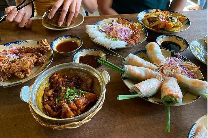車でのサイゴンInstagram食通体験（プライベート＆オールインクルーシブ）