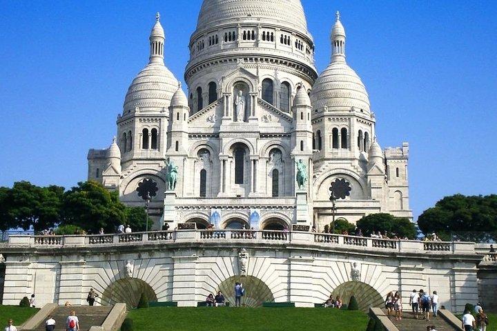 Trasferimento di andata e ritorno da/per l'aeroporto di Parigi