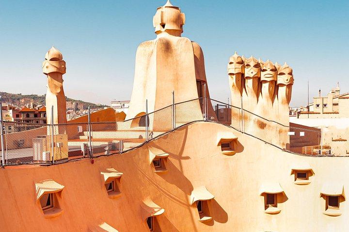 Private Casa Batlló & La Pedrera Tour with Chocolate Experience