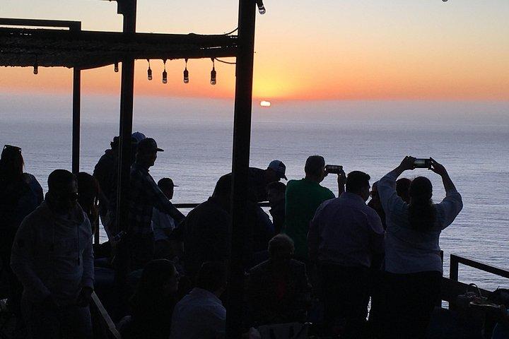 サンディエゴからグアダルーペ バレーへの贅沢なプライベート ワイン テイスティング ツアー