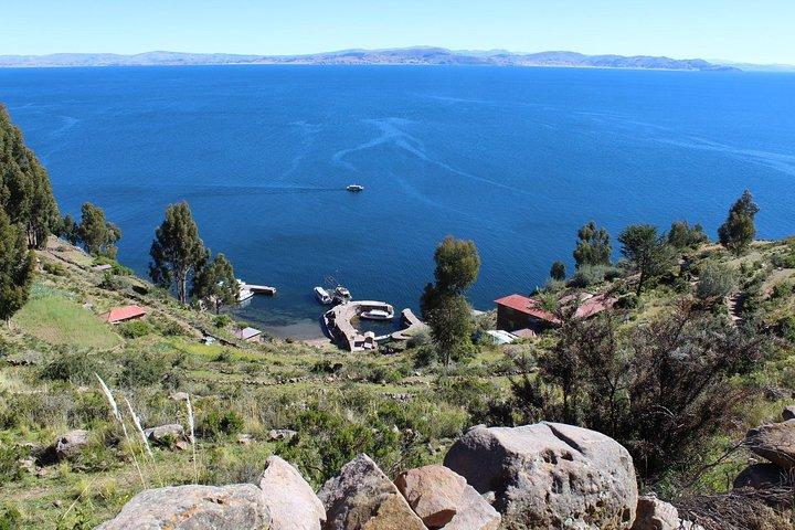 Tour Uros e Taquile in motoscafo (intera giornata)