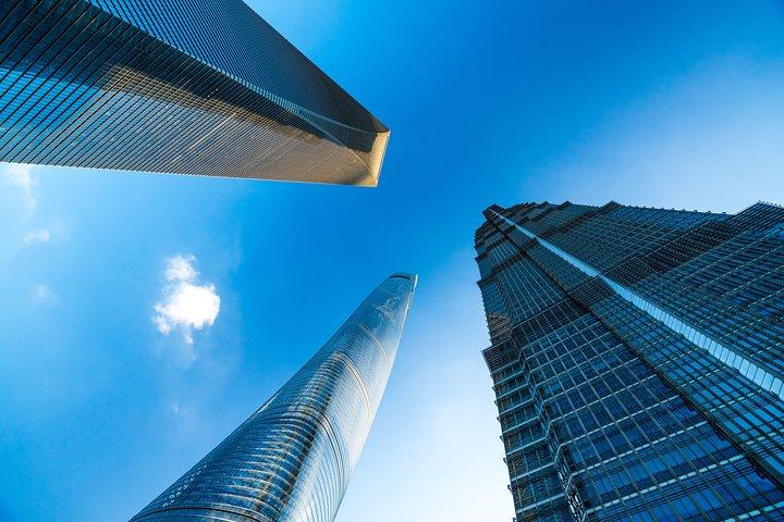 小グループ:必見のアトラクションとカスタマイズを備えた上海ツアー
