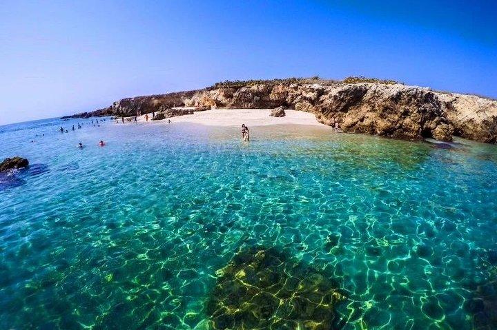 隠れたビーチを保証 - マリエタス諸島。