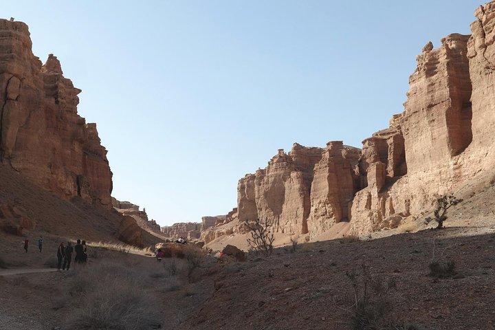 Circuit de 5 jours à travers Altyn-Emel, le canyon Charyn, les lacs Kolsai et Kaindy