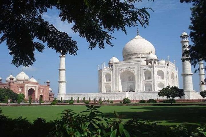 Taj Mahal Agra Fort und Baby Taj Tagestour von Delhi