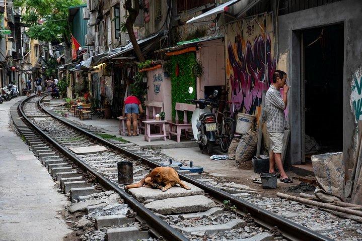 Hanoi On the Tracks Photo Tour