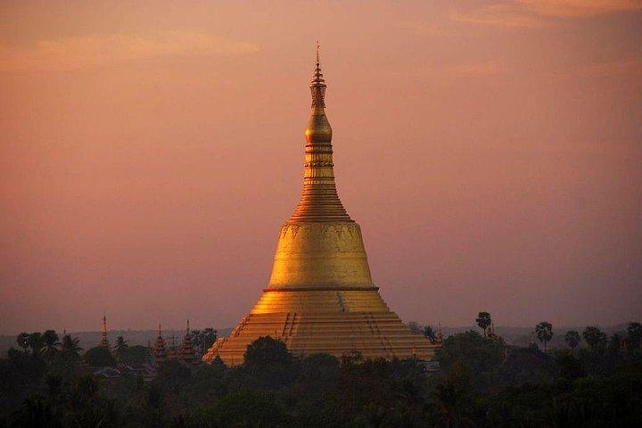 Vacker mån gammal stad i Myanmar, Bago