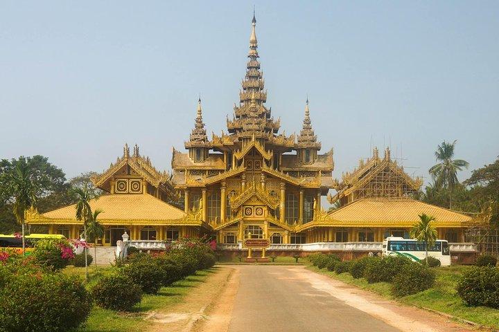 Vacker mån gammal stad i Myanmar, Bago