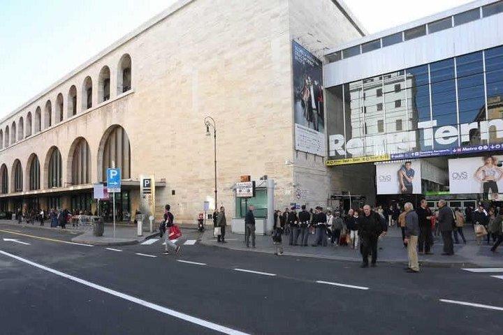 Transfer da Stazione Termini per Roma centro con van