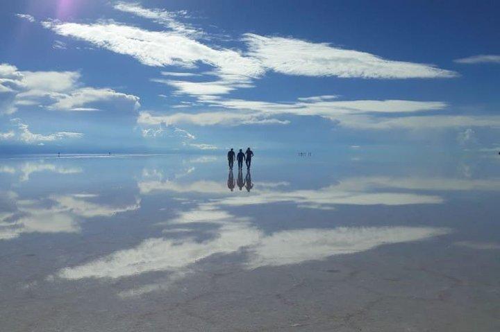 Magical Uyuni Salt Flats : Walk on Mirrors & Capture Infinity