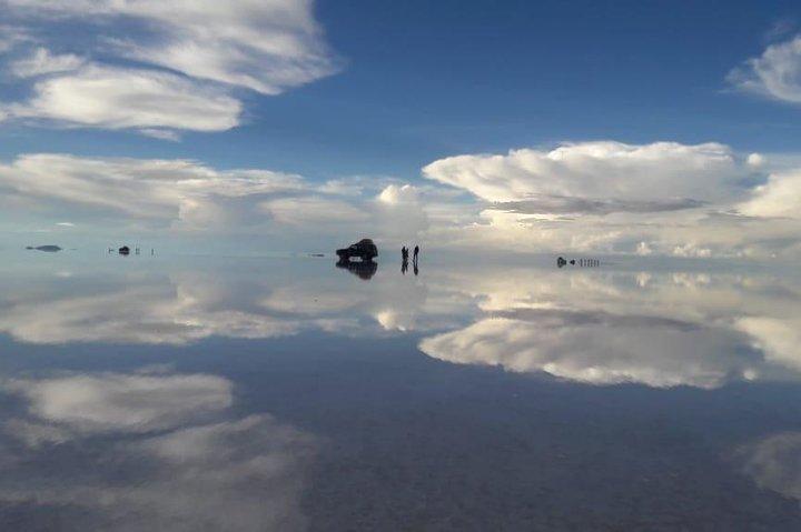 Magical Uyuni Salt Flats : Walk on Mirrors & Capture Infinity