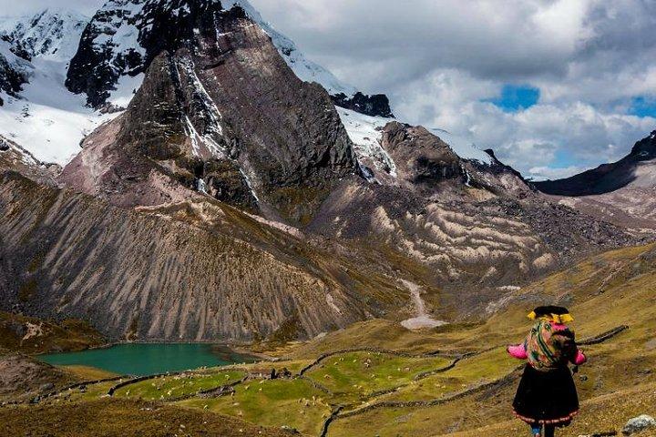 3 jours Ausangate Trek + Rainbow Mountains (visite privée)