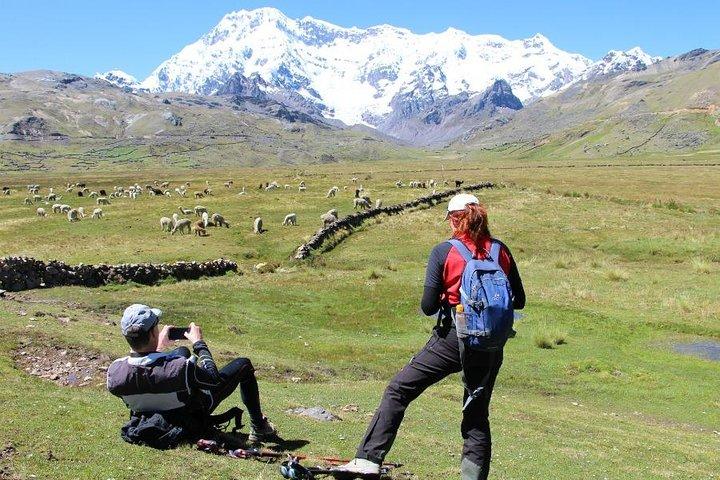 3 jours Ausangate Trek + Rainbow Mountains (visite privée)