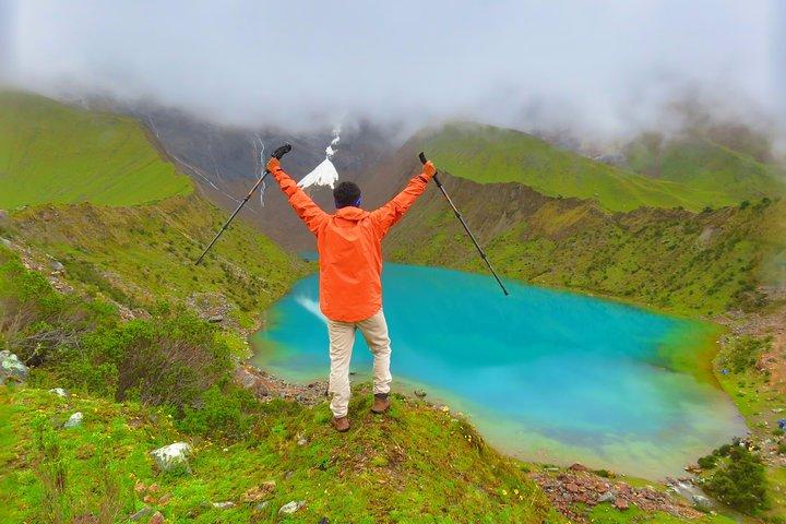 Aventura de dia inteiro em Humantay Lake: Trek panorâmico e vistas deslumbrantes