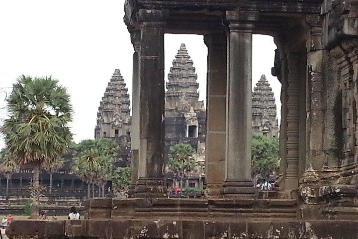Privat 05-dagstur Siem Reap & Phnom Penh
