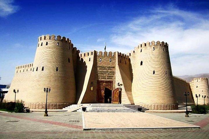 Khujand-dagtour vanuit Tasjkent