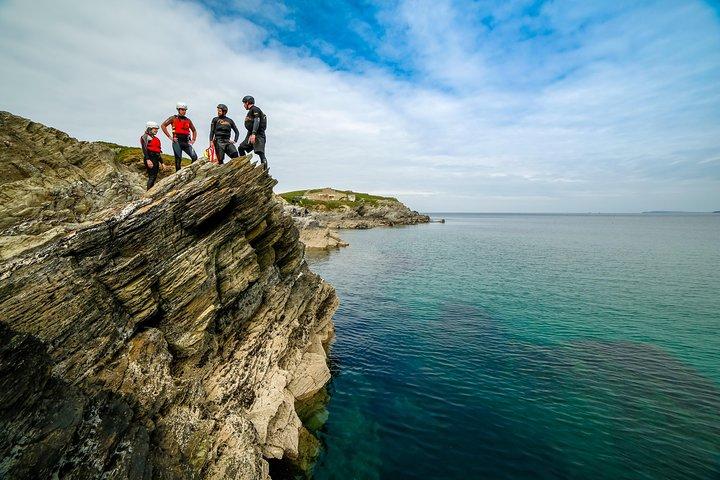 Surfen, Coasteering & Camping in Cornwall