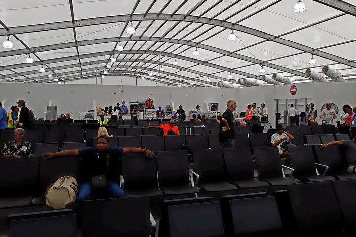 Traslado de partida do hotel para PJIA