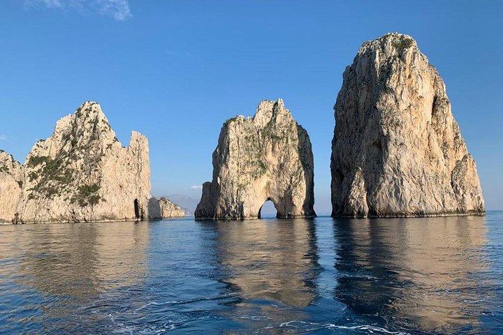 Private Capri Ganztagestour auf dem Land- und Seeweg ab Sorrent