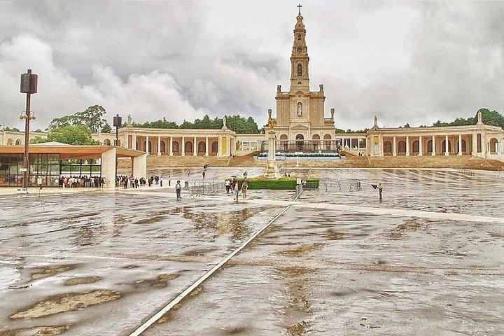 Tour privado 3 dias Fatima-Aveiro-Porto-Guimaraes-Braga-Santiago de Compostela